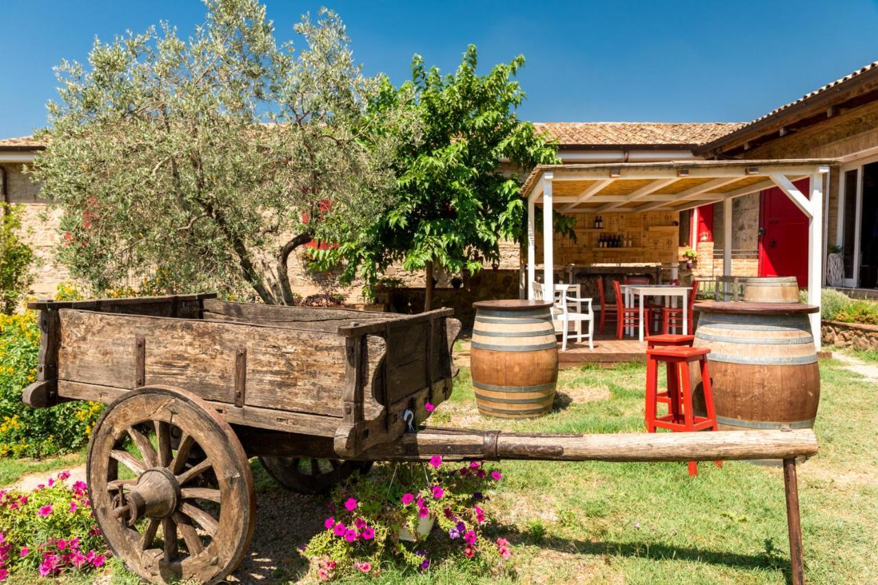 Il Barbagianni Acomodação com café da manhã Montepescali Exterior foto