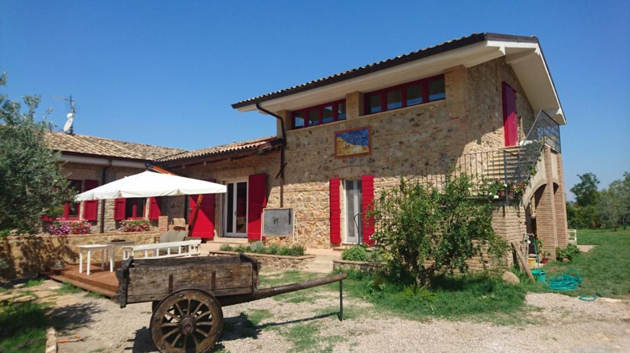Il Barbagianni Acomodação com café da manhã Montepescali Exterior foto